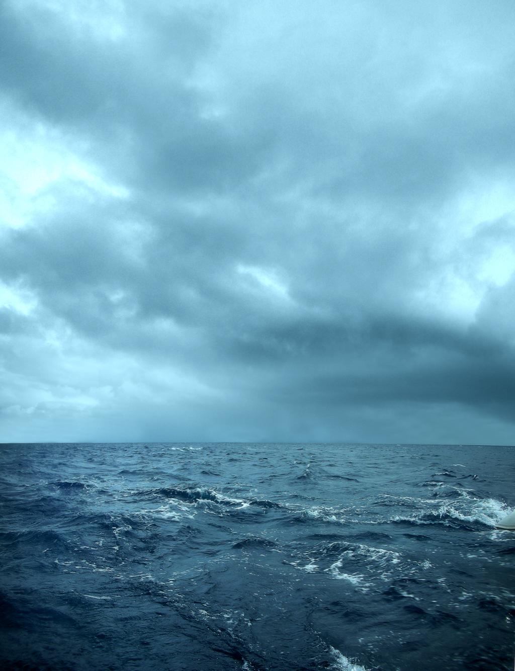 Ocean with sky